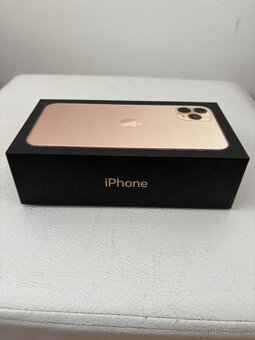 iPhone 11 Pro Max 64 GB - 4