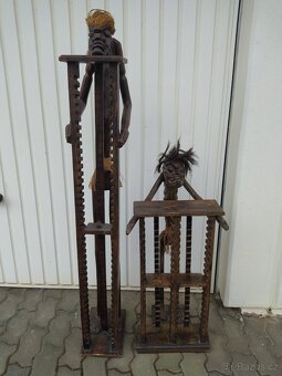 Exotické stojany na CD - 4