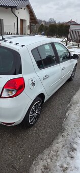 Prodávam Renault Clio III 2011 - 4