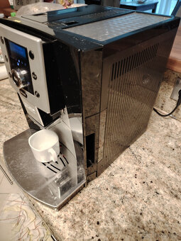Automatický kávovar DeLonghi Perfecta Cappuccino - 4