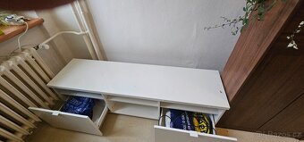 Televizní stolek - 4