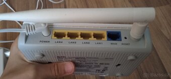 Router ZyXEL - 4