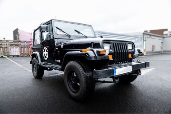 Jeep Wrangler YJ - 4