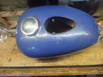 Nádrž Jawa 250/350 kývačka - 4