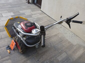 Prodám sekačku DAKR PANTER-RZS70 vč. pohonu - 4