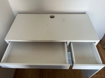 Bílý stůl IKEA - 4