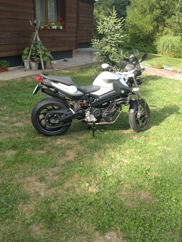 BMW F800R - 4