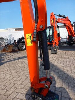 Minibagr Kubota KX019-4 LPG - 4