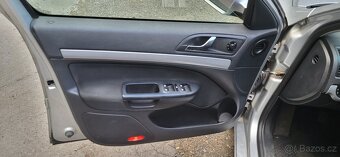 Škoda Octavia combi II 1.9 TDI 77KW 4x4 Elegance 2010 CZ-TOP - 4