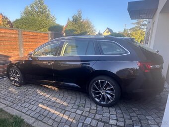 Škoda SUPERB 2.0 TDI 140kW 4x4 L&K Combi - 4