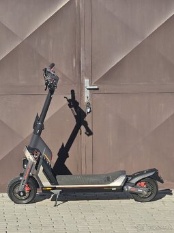 🛴 Segway GT2 – 800km naj., 6kW, EXA Form - 4
