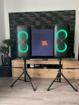 JBL Partybox 310 - 2x + stojany ( stav nového ) - 4
