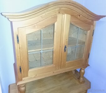 Celo masivní vyřezávaný selský příborník - 4