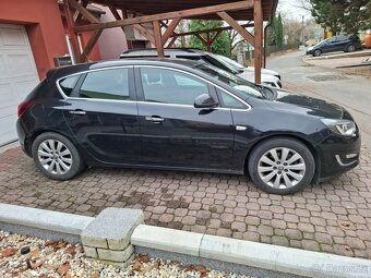 Opel Astra J 2.0 CDTI 121 kW, 2013 – top stav, výbava, cena - 4