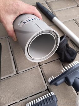 Ruční podvodní vysavač s teleskopickou tyčí - 4