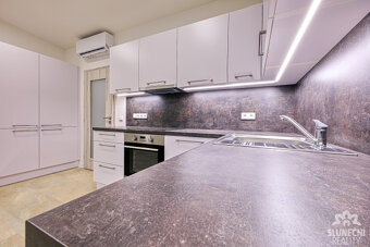 Pronájem bytu 1+kk, 32 m² v novostavbě s terasou, lokalita P - 4