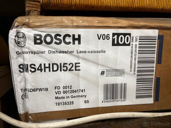 Prodám myčku bosch 60 cm - 4