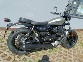 Moto guzzi v9 bobber - 4