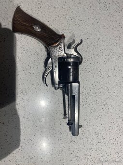 Historický revolver lefaux - 4