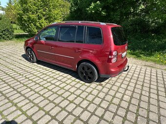 VW Touran 2.0TDI DSG 7mist - 4