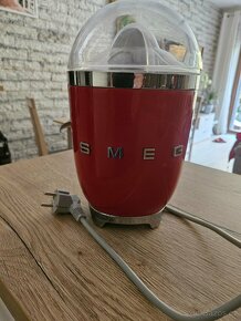SMEG presovač, Odšťavňovač Smeg 50´Retro Style/červená barv - 4
