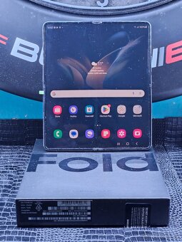 Samsung galaxy Z fold4 256/12 - 4