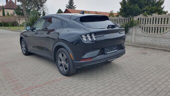 Ford Mustang Mach-E - 4