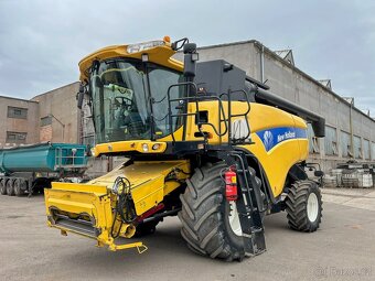 NEW HOLLAND CX8080 + žací lišta - 4