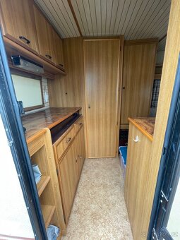 Obytný Karavan - 4