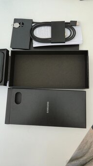 Samsung galaxy Zflip 5 8/512GB - 4