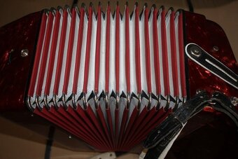 zachovalá harmonika-akordeon Delicia junior 60 basů po servi - 4