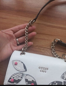 Malá kabelka/crossbody originál GUESS - 4