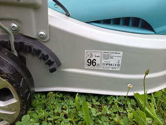 Zahradní sekačka Makita ELM4121 - 4