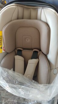 Kočárek Venicci Tinum upline a vajíčko + základna Tiago - 4