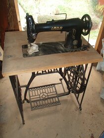 Šicí stroj Lada - 4