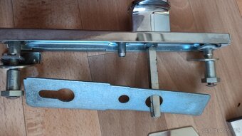 kování na dveře bezpečnostní - 4