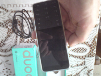 Nabízím nový QIN F22 PRO - 4