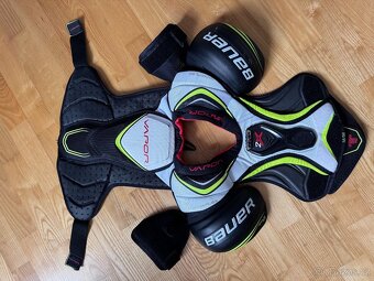 Hokejová výstroj Bauer/CCM - junior M - 4
