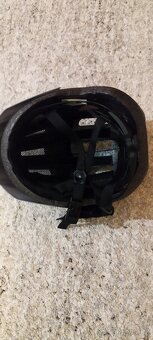 Dětská cyklistická přilba - 4