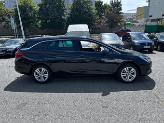 Opel Astra K kombi 2019, černá, 103.407 km - 4