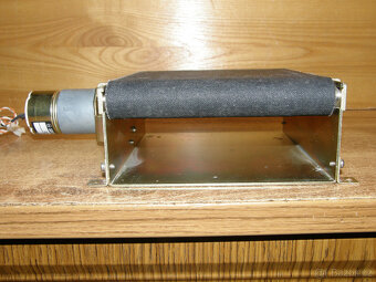 Běžící pás - elektrický pásový dopravník s motorem DC 24 V - 4