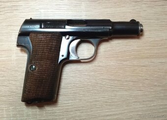 Znehodnocené pistole - 4