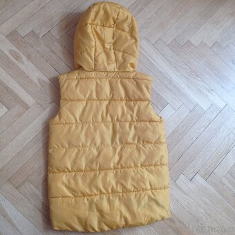 Zateplená vesta Sinsay 128 - 4