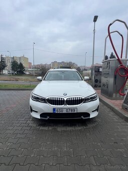 Bmw 330i G21 - 4