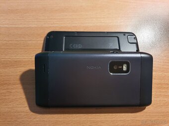 Nokia E7 black - 4