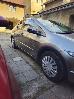 Honda Civic 1.4 benzin - 4