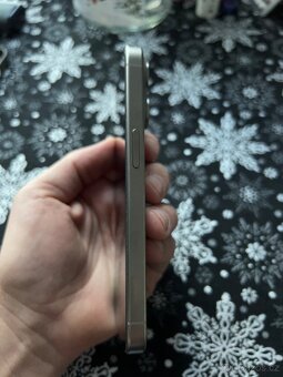 Iphone 15 Pro 256 gb - 4