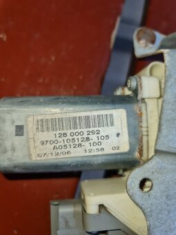 Citroën Xsara Picasso motor levé stahovačky okna ŘIDIČ - 4