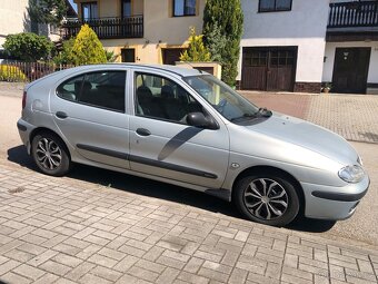 Renault Megane 1.4 16V - 4