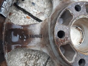 litá kola 5x114,3 R15 Barbone + letní pneu - 4